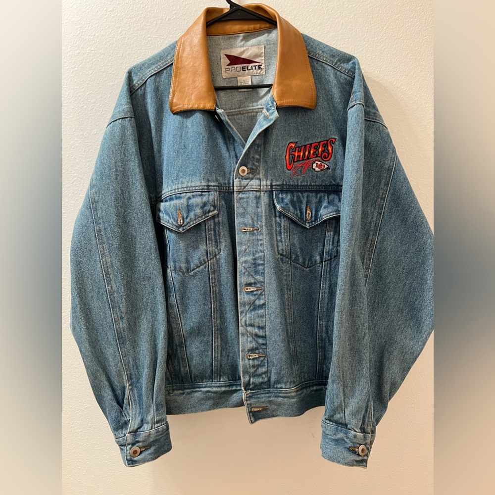 VINTAGE KC CHIEFS DENIM JACKET!! RARE FIND!!